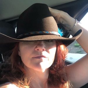 Meet your Posher, Dawn